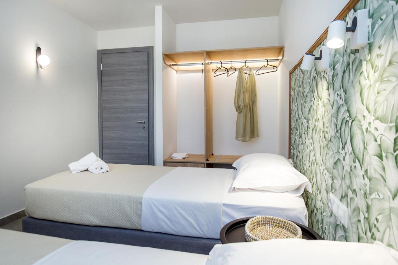 Alla Strada - Micro Suites ลิเมนาเรีย ภายนอก รูปภาพ