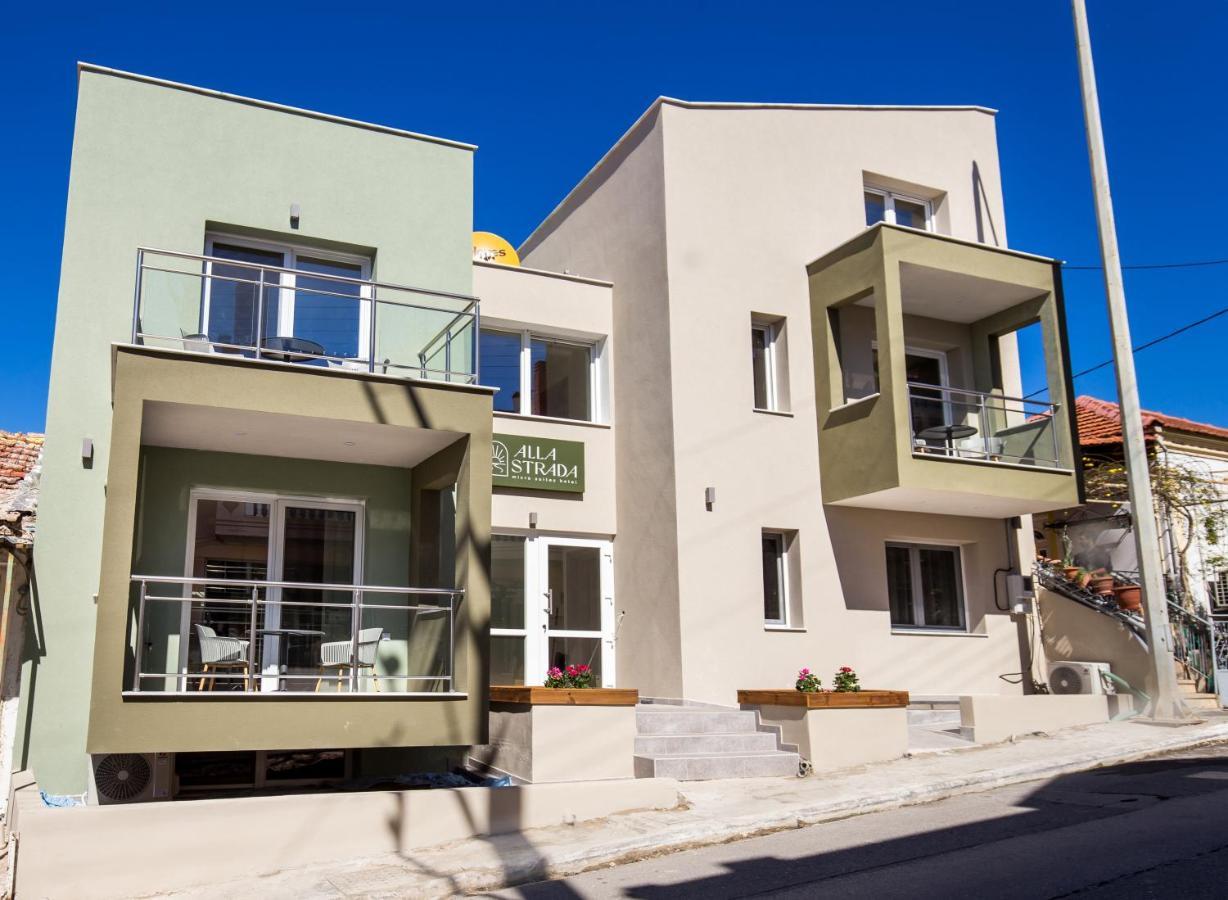 Alla Strada - Micro Suites ลิเมนาเรีย ภายนอก รูปภาพ