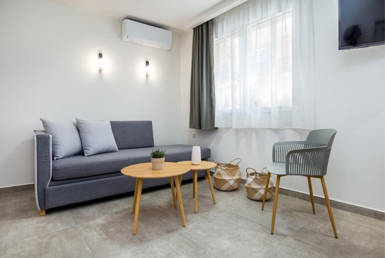 Alla Strada - Micro Suites ลิเมนาเรีย ภายนอก รูปภาพ