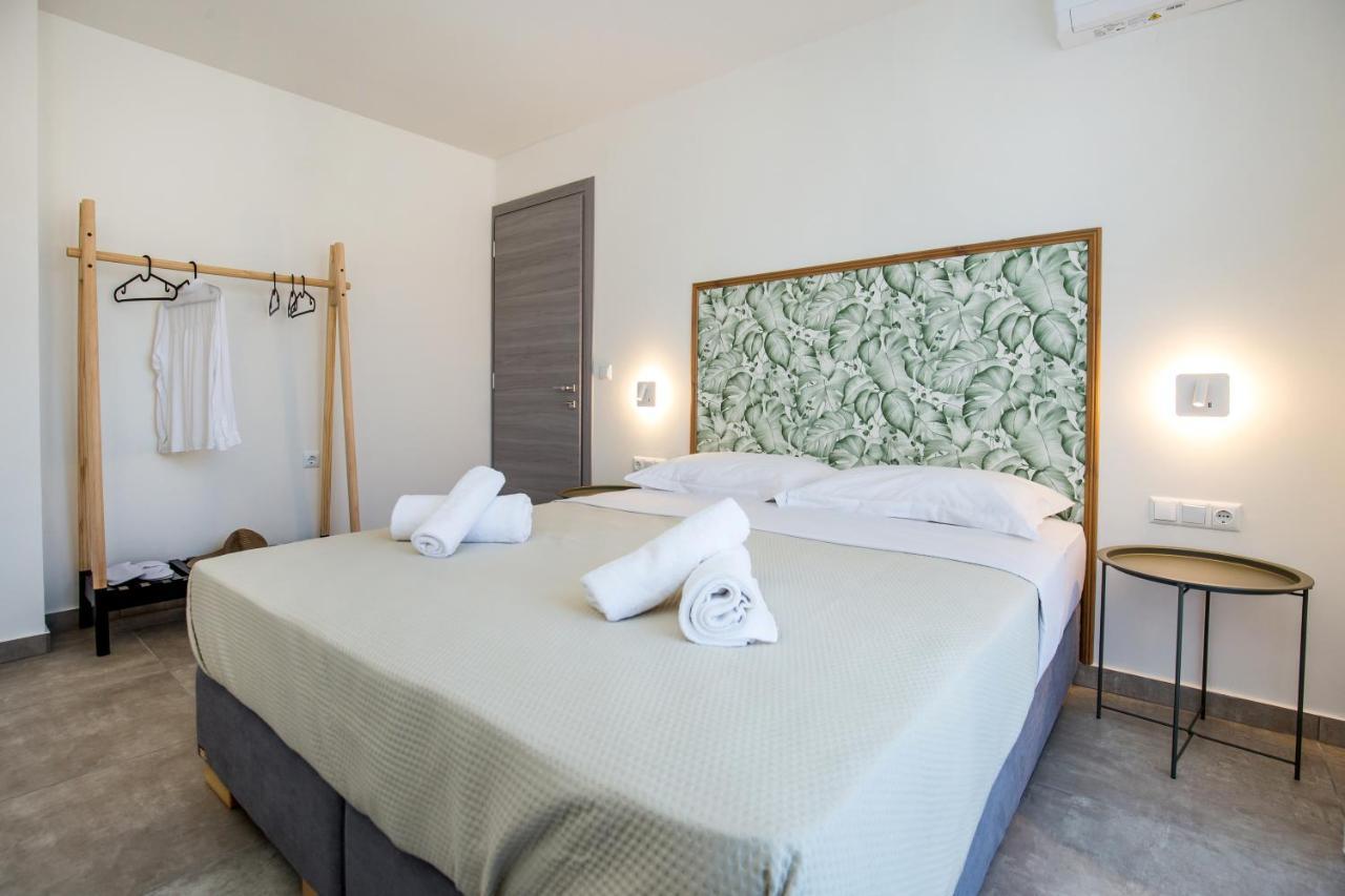 Alla Strada - Micro Suites ลิเมนาเรีย ภายนอก รูปภาพ
