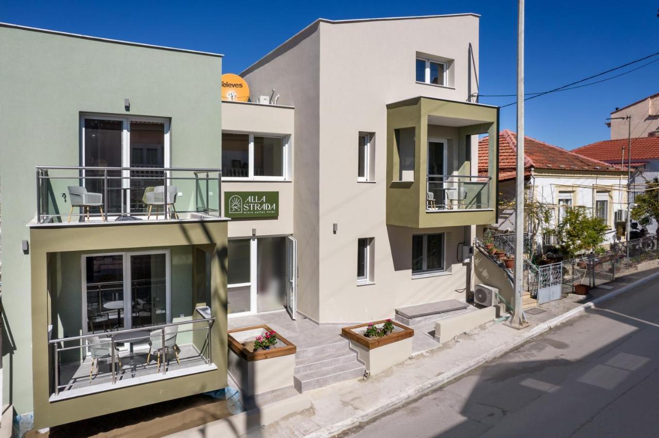Alla Strada - Micro Suites ลิเมนาเรีย ภายนอก รูปภาพ