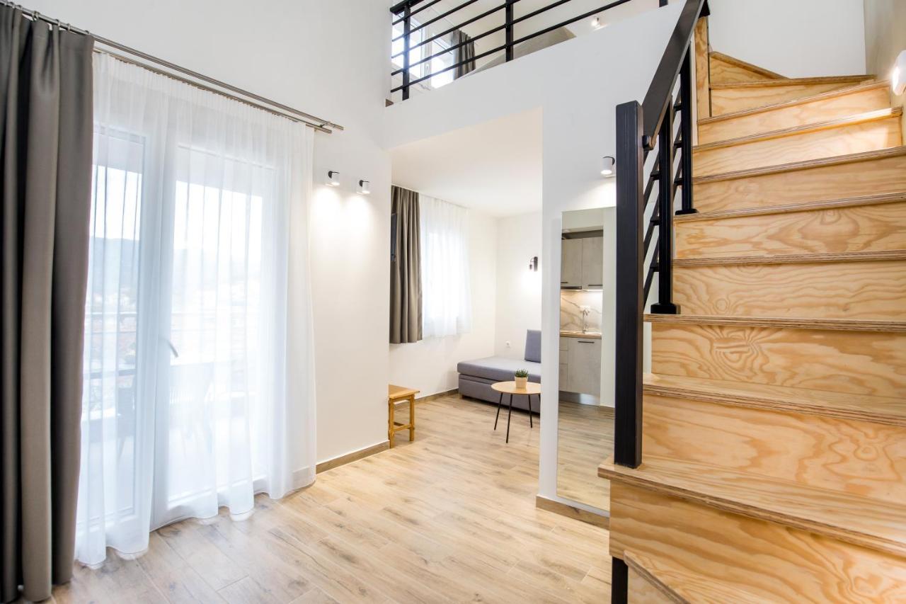 Alla Strada - Micro Suites ลิเมนาเรีย ภายนอก รูปภาพ