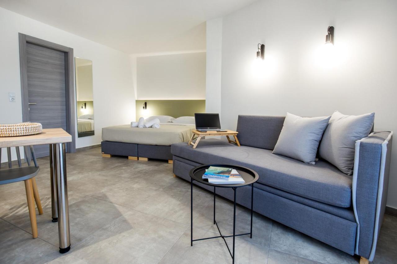 Alla Strada - Micro Suites ลิเมนาเรีย ภายนอก รูปภาพ