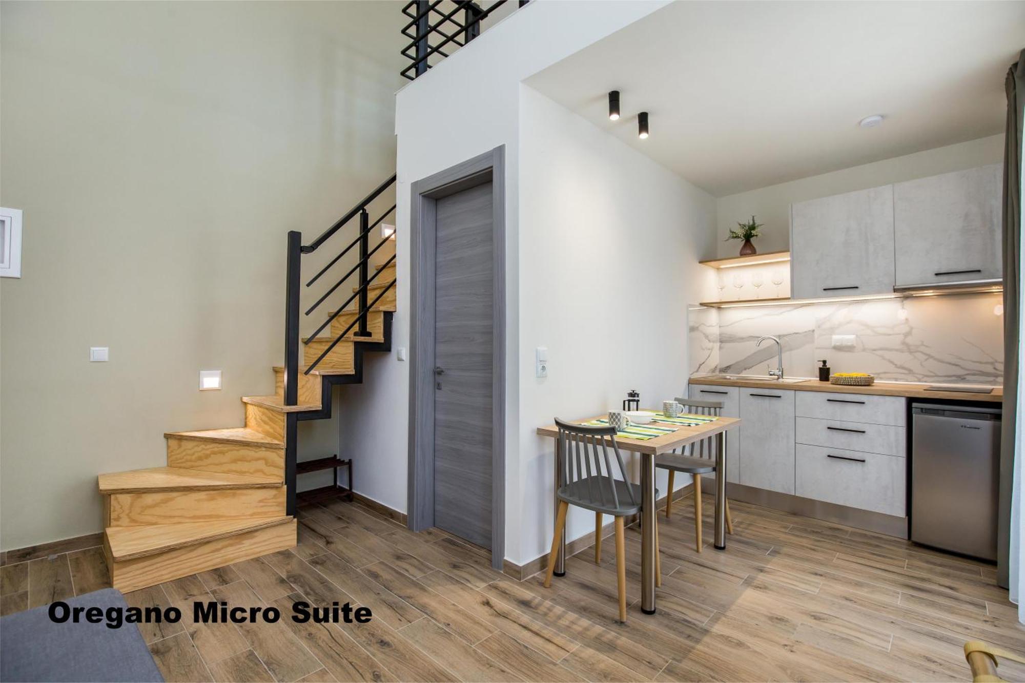 Alla Strada - Micro Suites ลิเมนาเรีย ภายนอก รูปภาพ